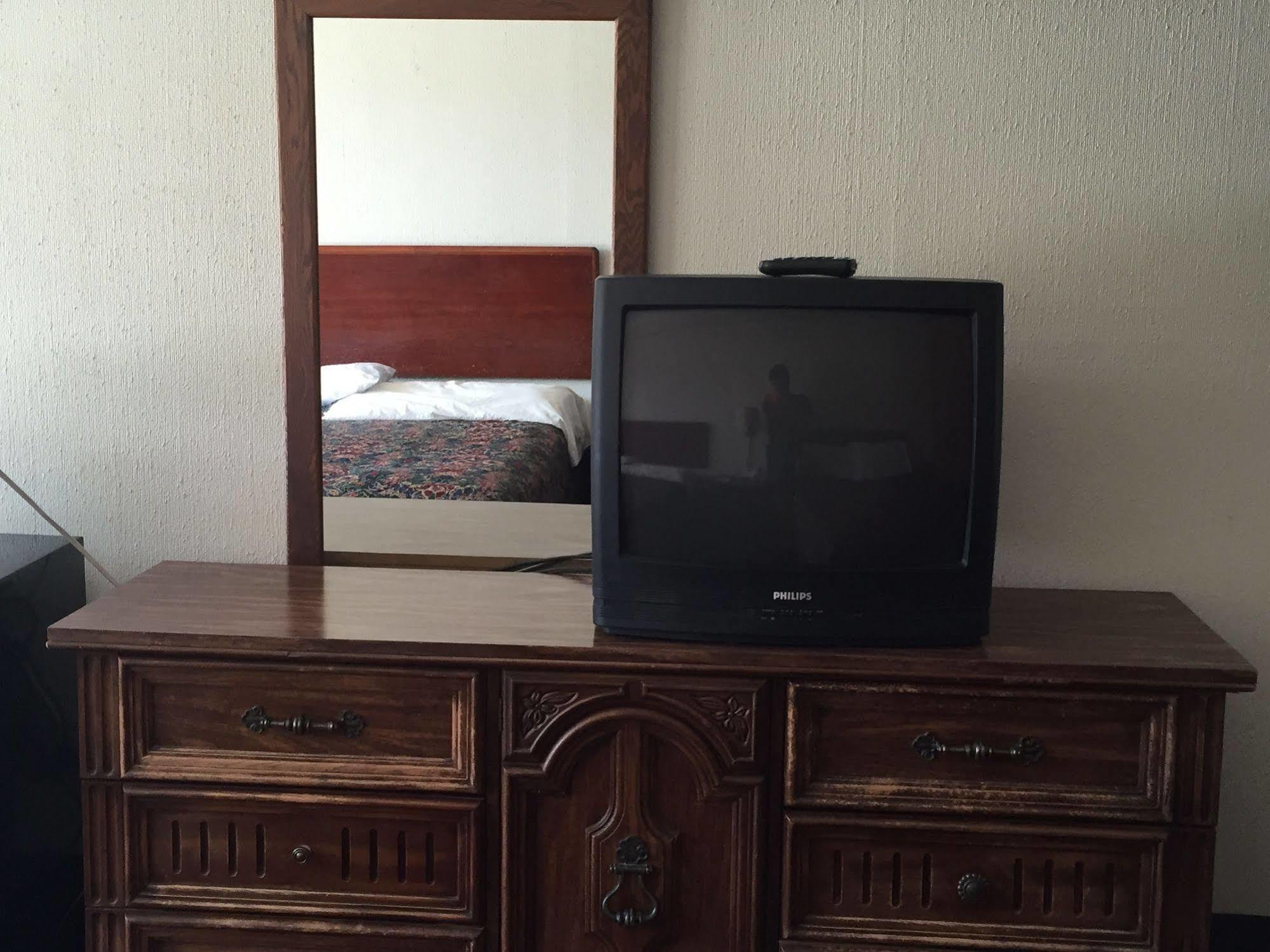 Daniel Boone Motor Inn Pikeville Buitenkant foto