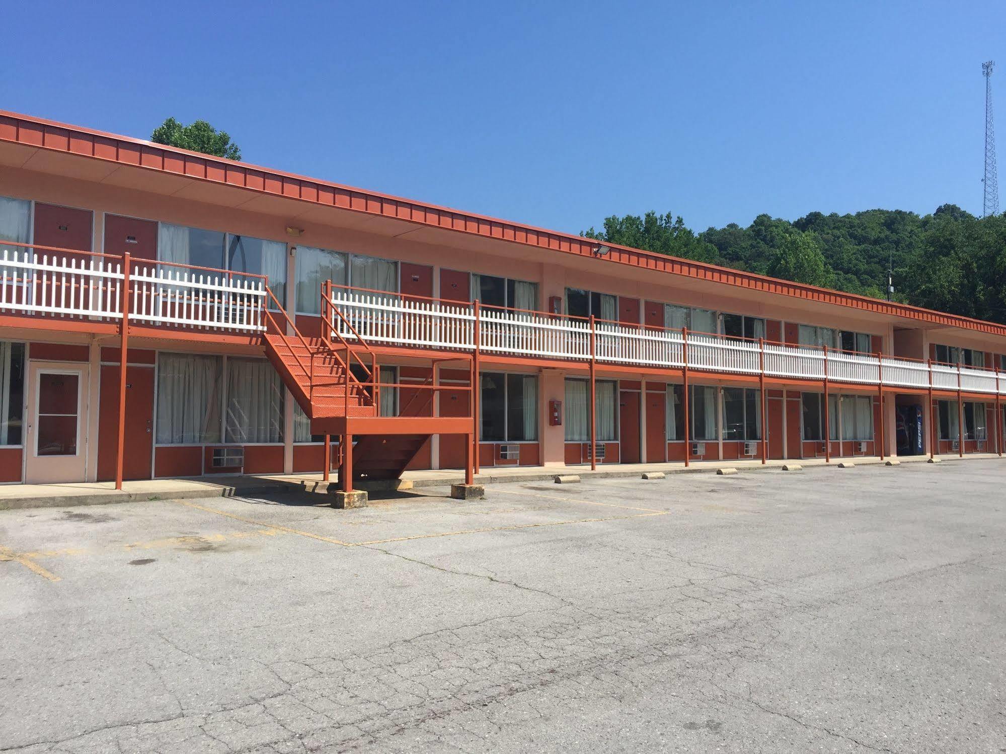 Daniel Boone Motor Inn Pikeville Buitenkant foto